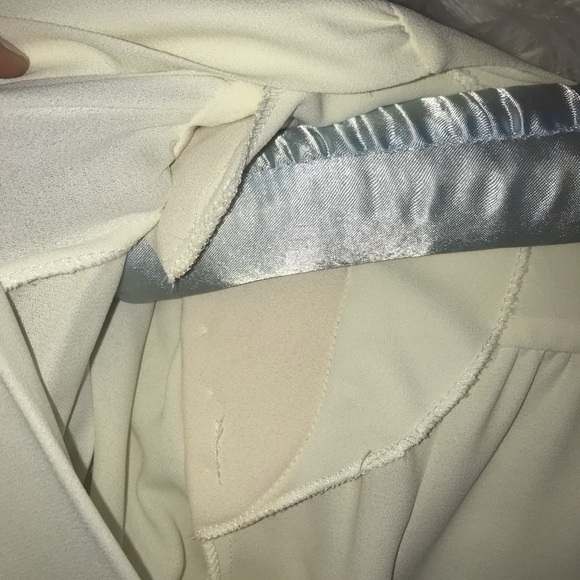 YSL white flowy blouse w/button up sleeves! - Picture 6 of 9